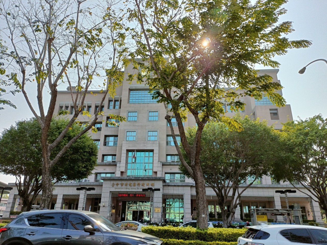 捷運崇德商圈太平洋皇家廣場5平車商辦台中買屋賣房土地王劉志忠