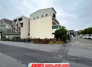 安吉路三角窗面公園美建地