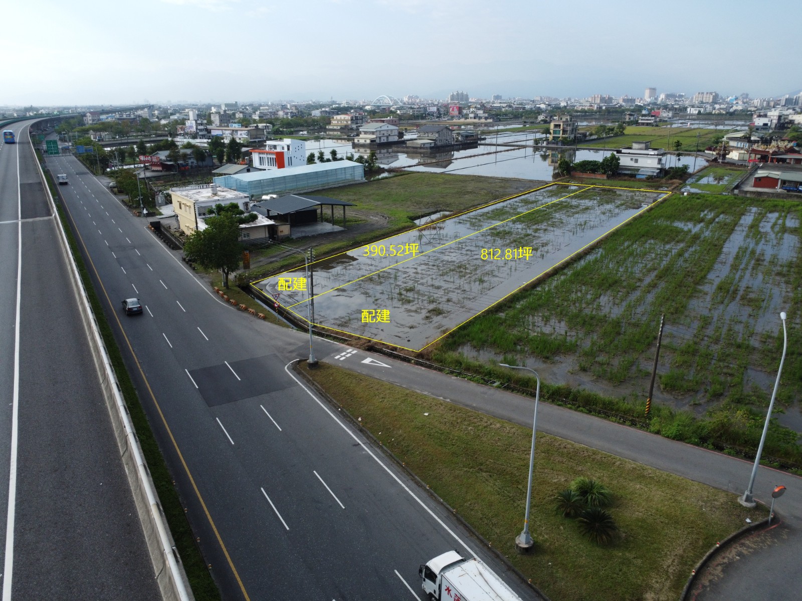 大仁哥脆皮桶仔雞旗艦店 前 農地